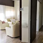 The Bridge-house 公寓
