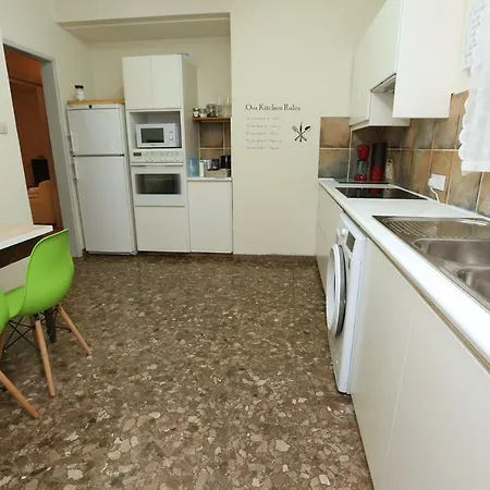 The Bridge-house Apartment *